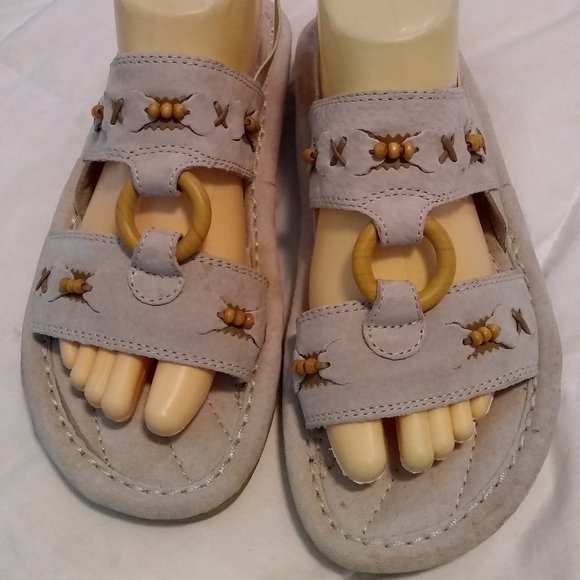 earth shoes mulberry